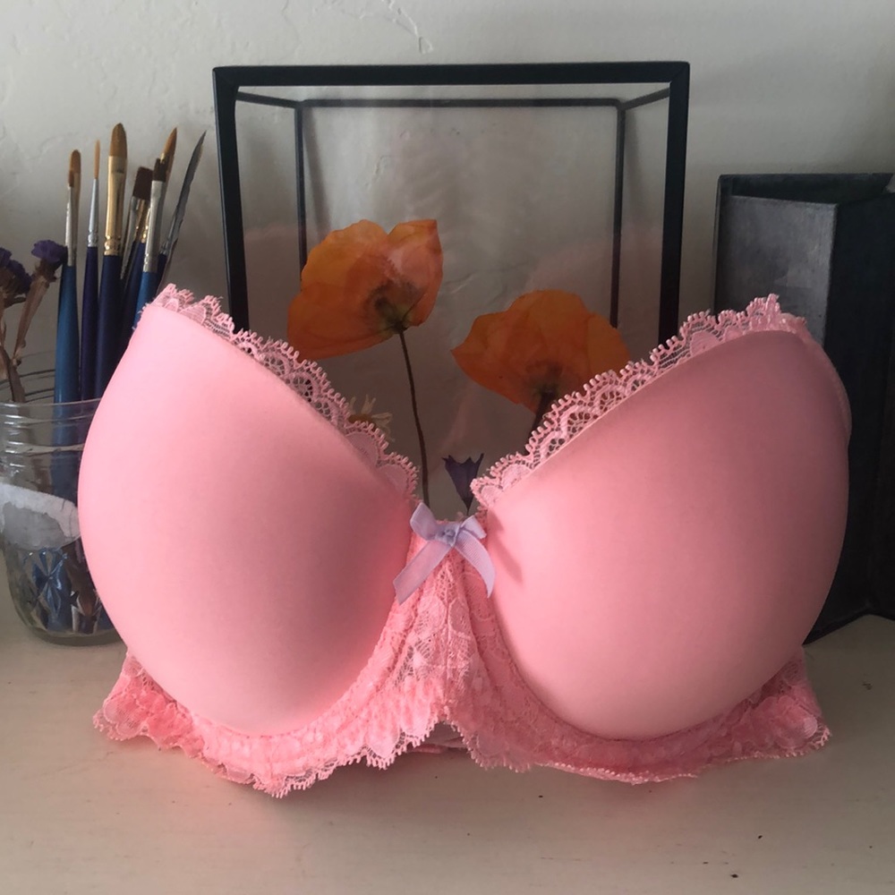 Victoria’s Secret dream angels lined Demi bra
